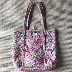 Vera Bradley weekend tote - Almost as NEW